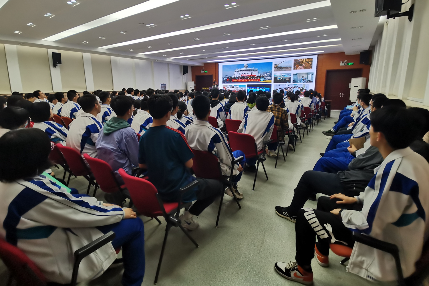 从小鱼，到渔业——山东省实验中学东校区举办“走进海洋渔业”专题讲座